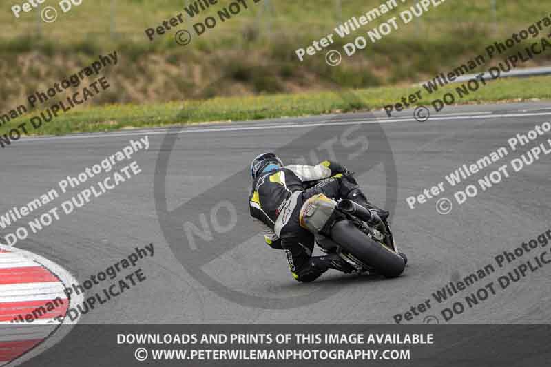 cadwell no limits trackday;cadwell park;cadwell park photographs;cadwell trackday photographs;enduro digital images;event digital images;eventdigitalimages;navarra;no limits trackdays;peter wileman photography;racing digital images;trackday digital images;trackday photos